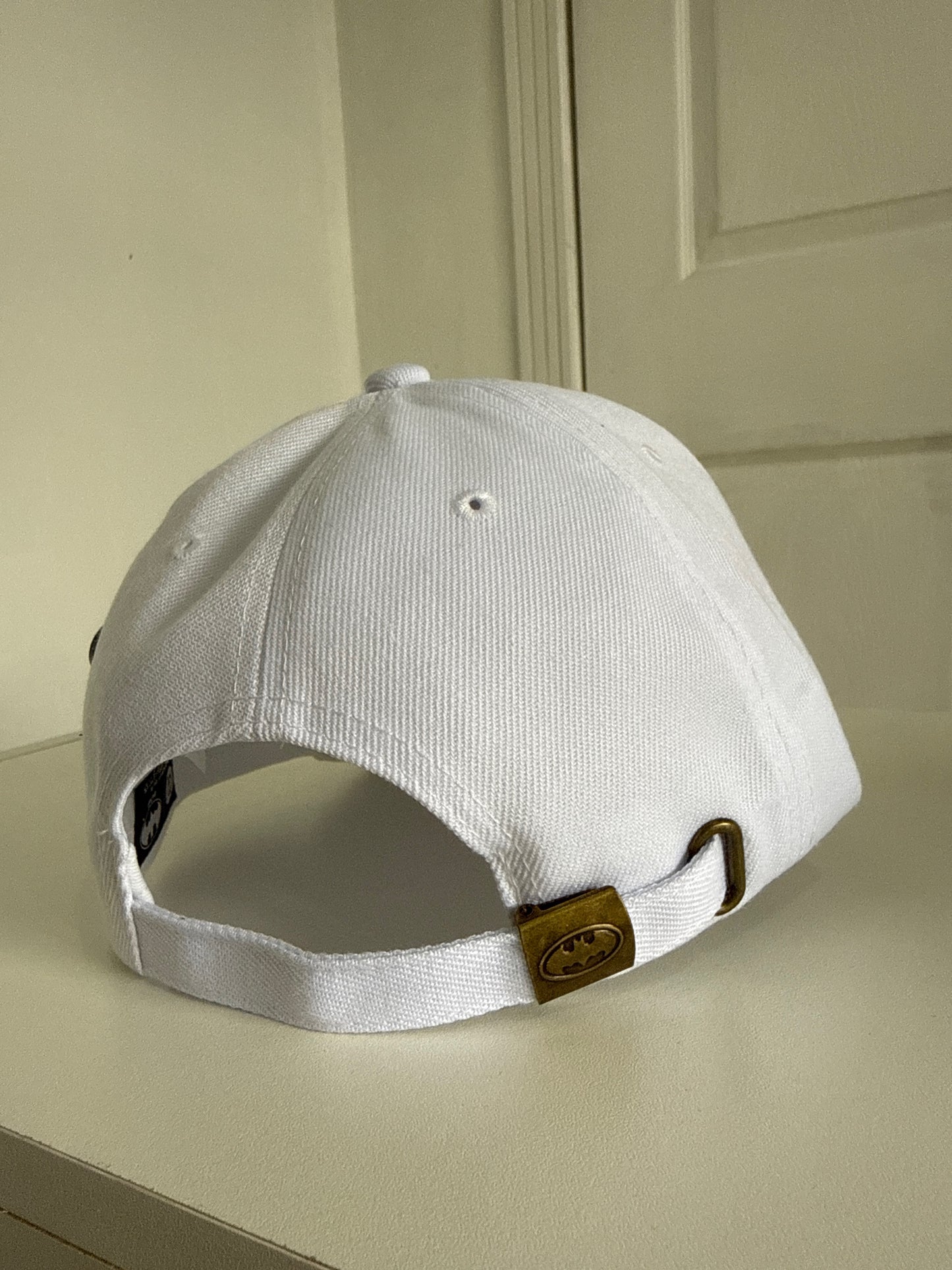 Gorra Licenciada Batman DC Marca Jagi Caps - KCN32 Blanca Rojo