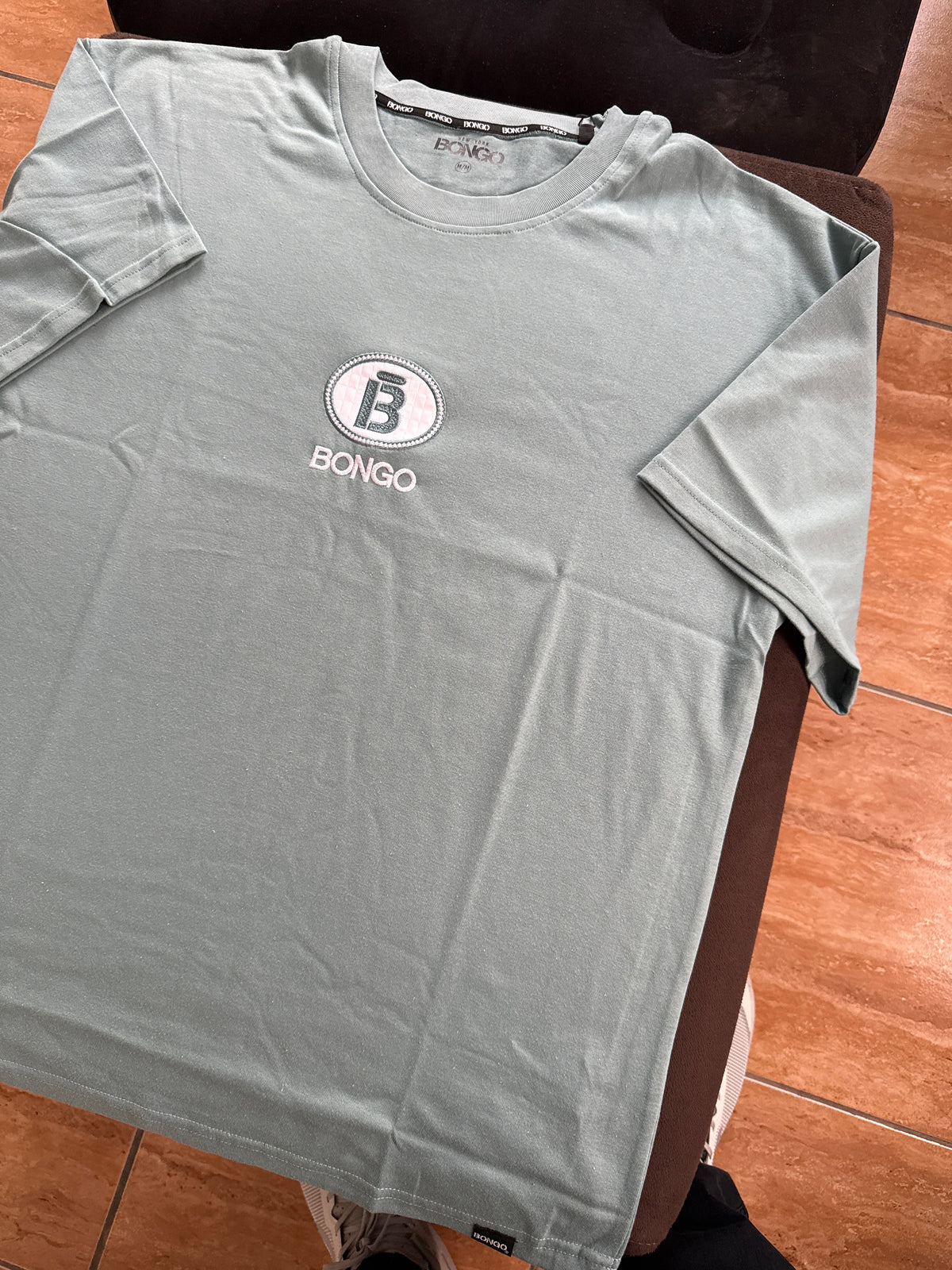 Camiseta Bongo para Caballero Oversize - Verde KCN10
