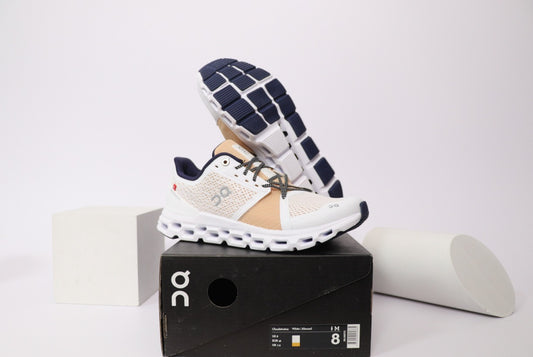 Tenis Casual On-Cloud Dama / Blanco Z12