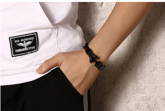 PULSERA DE CUERO ANCLA/CIERRE MAGNETICO NEGRO-N21