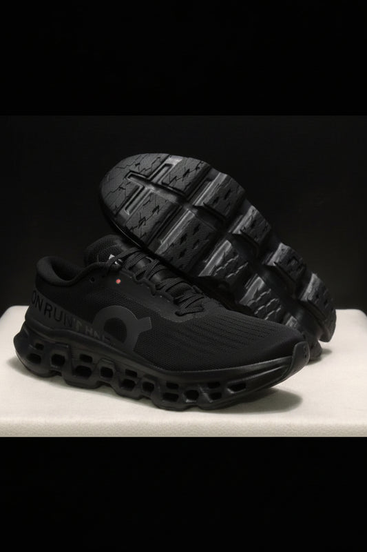 Tenis Cloud Monster Void/ Full negro K424