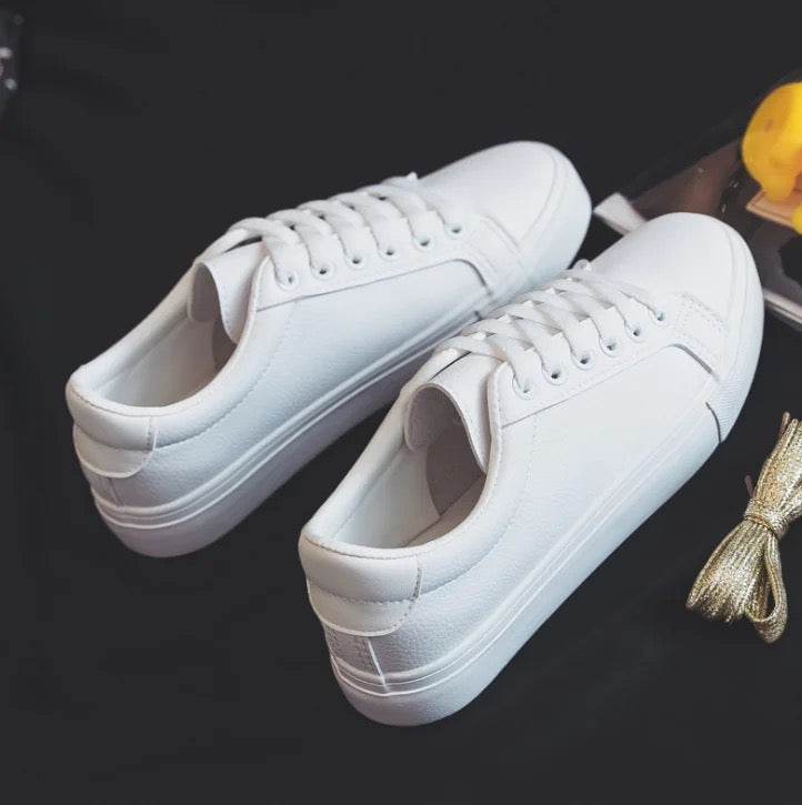 Tenis Blancos Dama K195