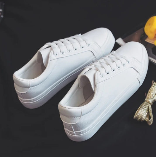 Tenis Blancos Dama K195