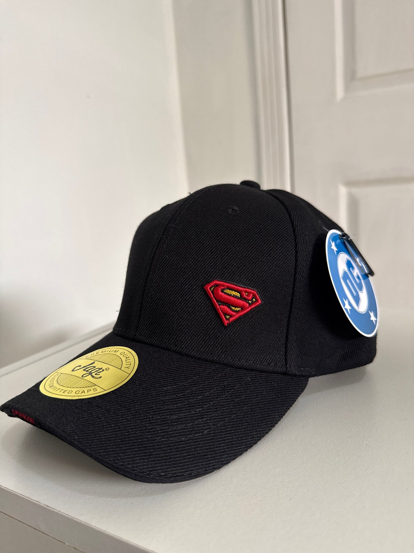 Gorra Licenciada Superman DC Marca Jagi Caps - KCN31 Negro Rojo