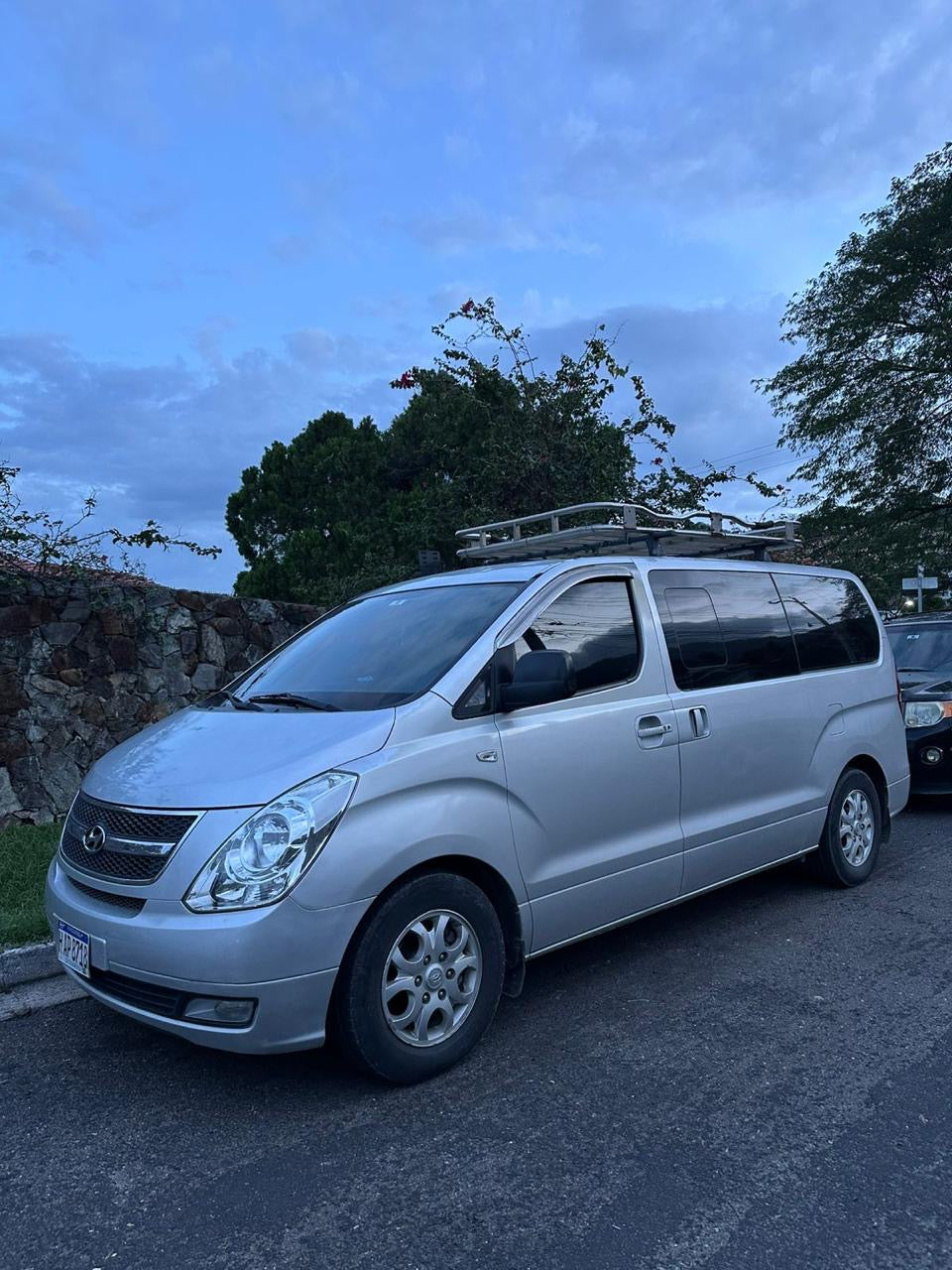 Hyundai Starex 2010 2.5 Tutbo Diesel