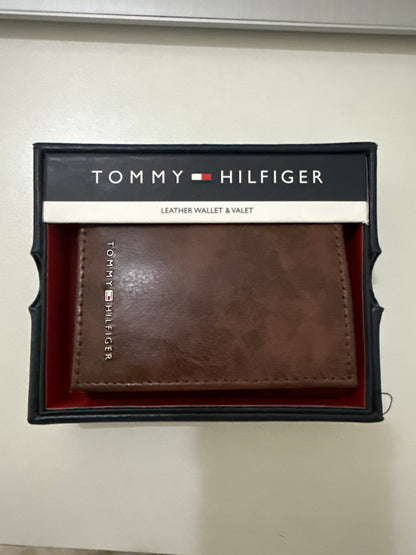 Billetera Para Hombre Marca Tommy Hilfiger Café US87