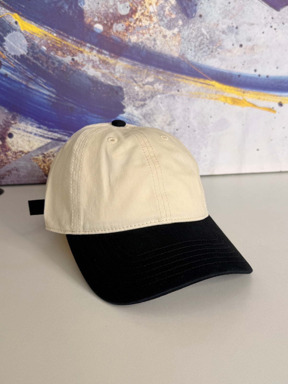 Gorra Lisa Jean doble color  - KCN91 Crema / Negro