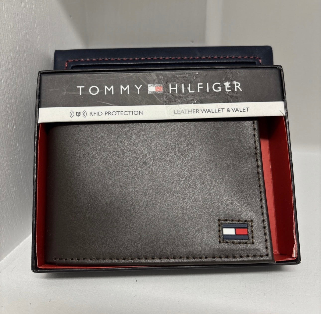 Billetera Para Hombre Marca Tommy Hilfiger Café US09