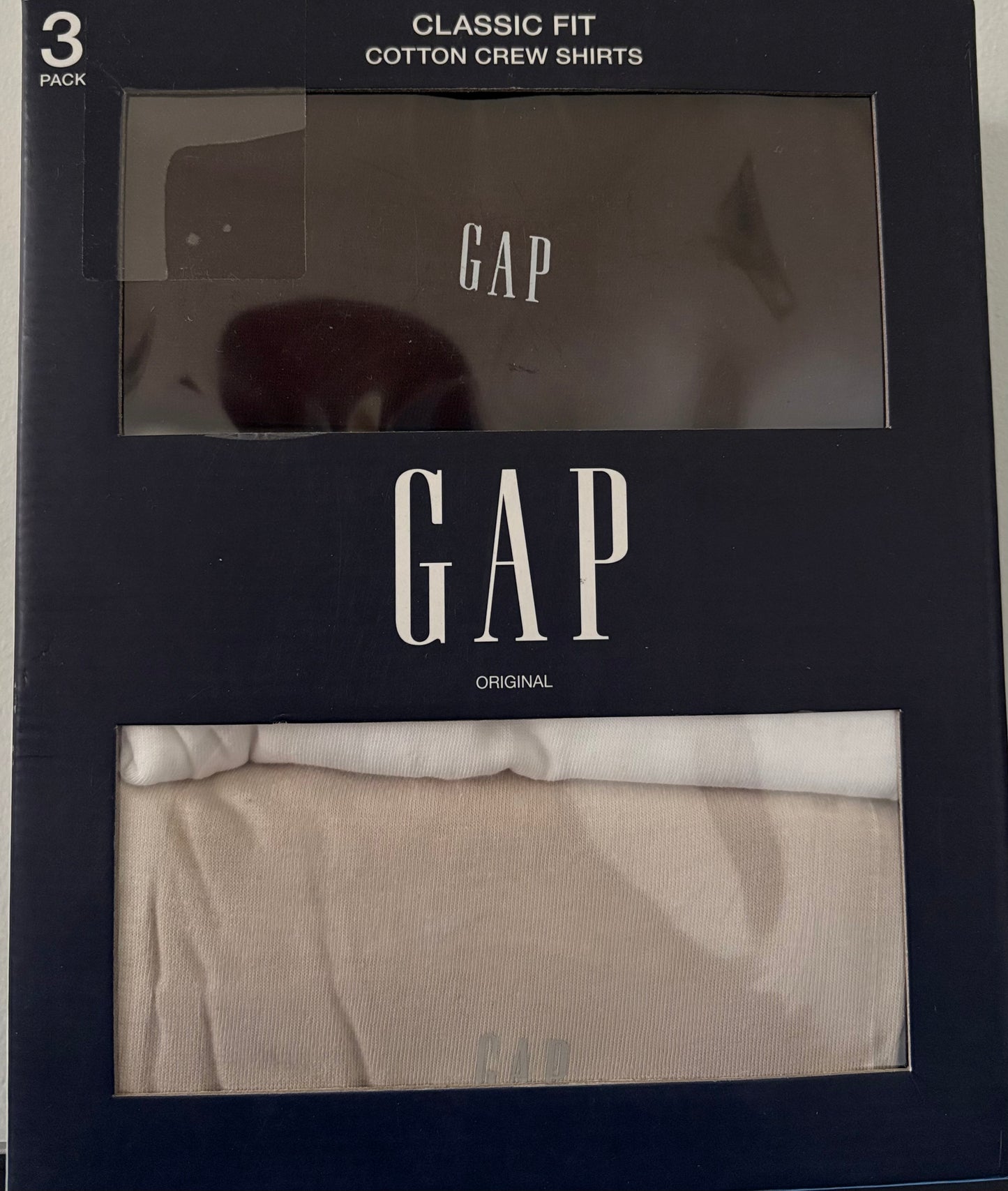 3 Pack Camiseta Clásica GAP-Beige, Blanco y Café US28