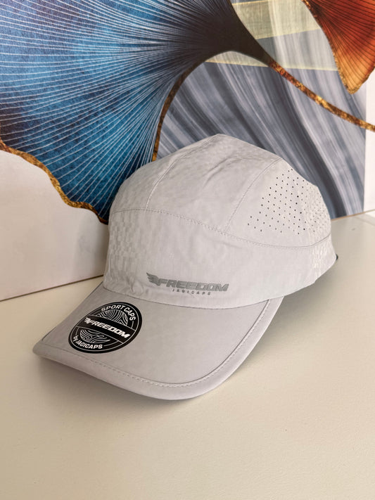 Gorra Deportiva Transpirable Freedon by Jagi Caps - Gris Claro KCN65