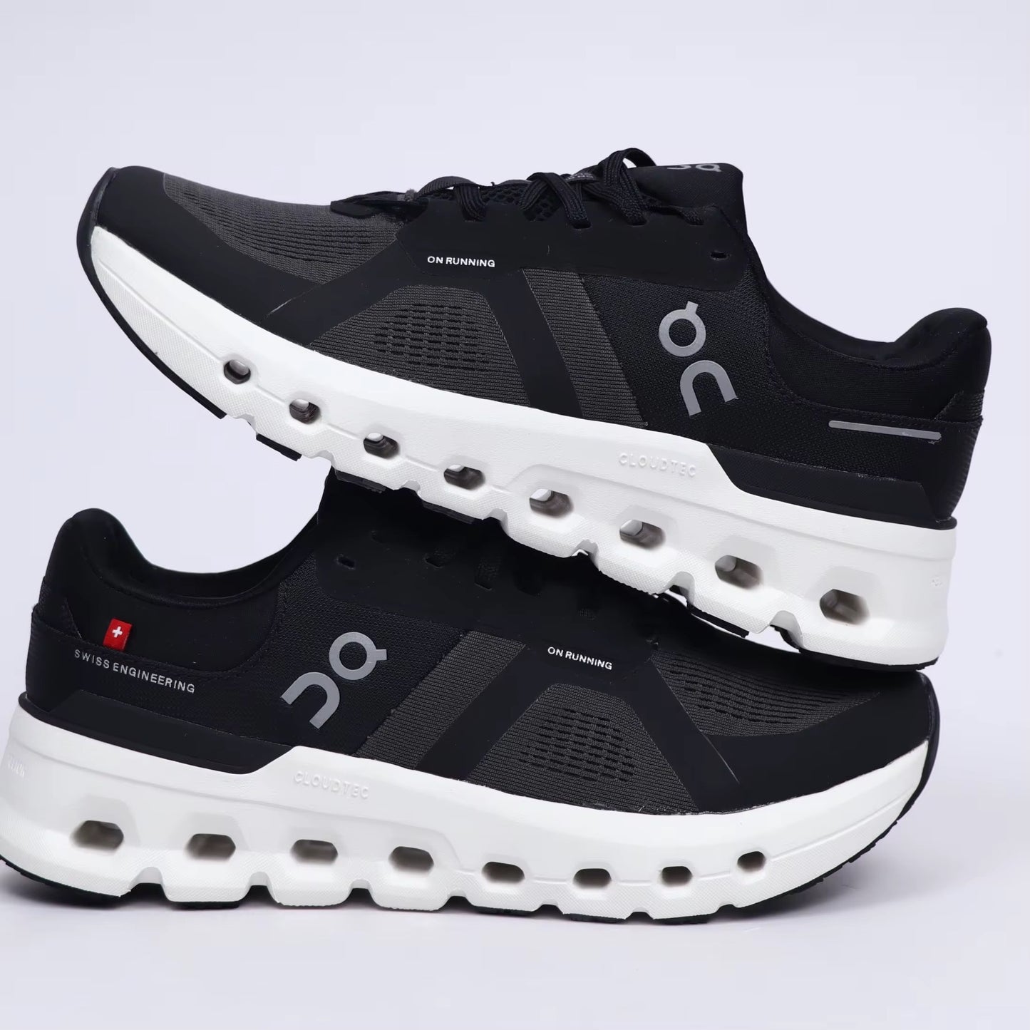 Tenis Deportivo  On-Cloud/ Negro K303