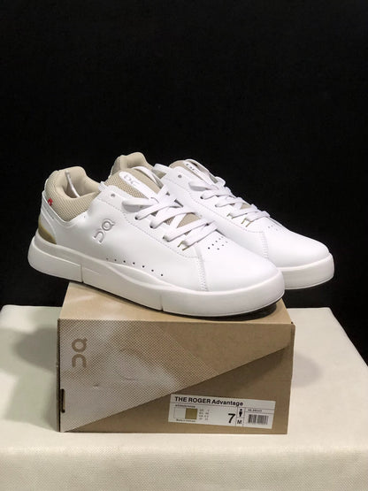Tenis  Casual On-Cloud - The Roger / Blanco - Beige K301
