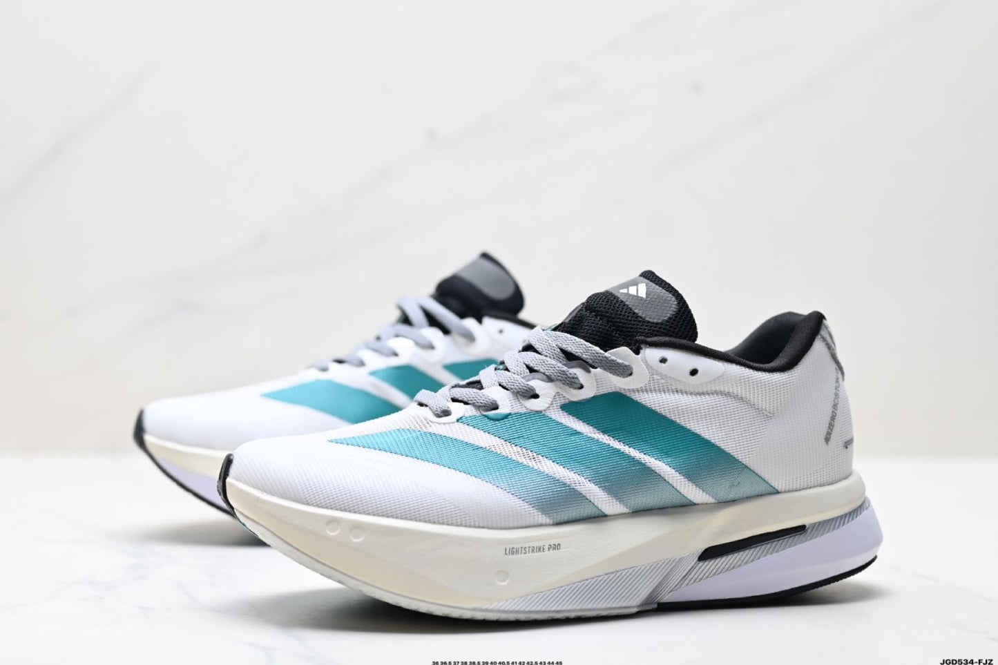 Tenis  deportivo para caballero Adidas / Boston 13 JF03