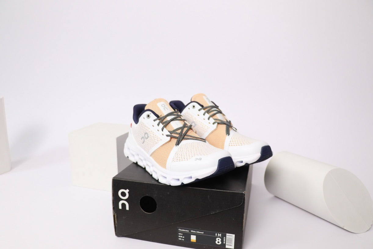 Tenis Casual On-Cloud Dama  / Blanco Z12