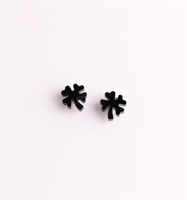 Clover Magnet Earring