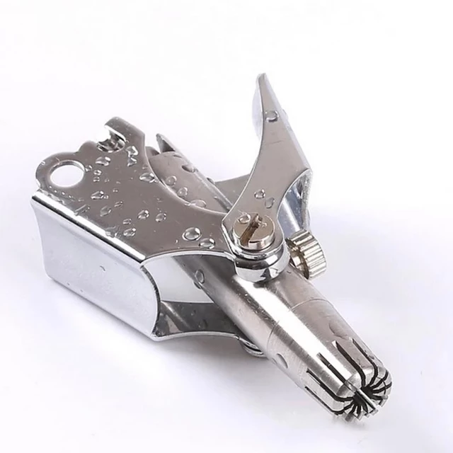 Manual nose hair trimmer
